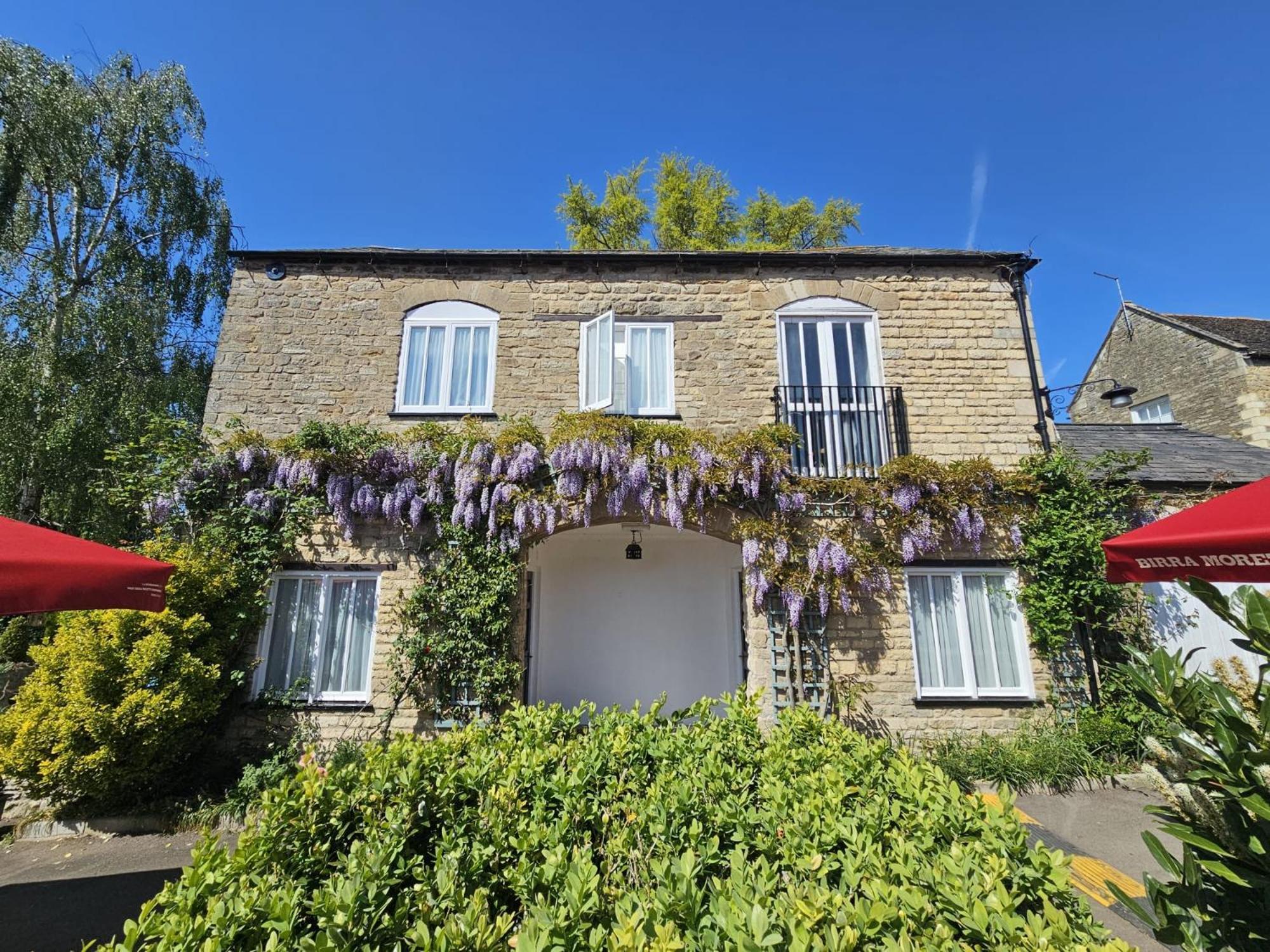 The Ship Inn Oundle Exterior photo