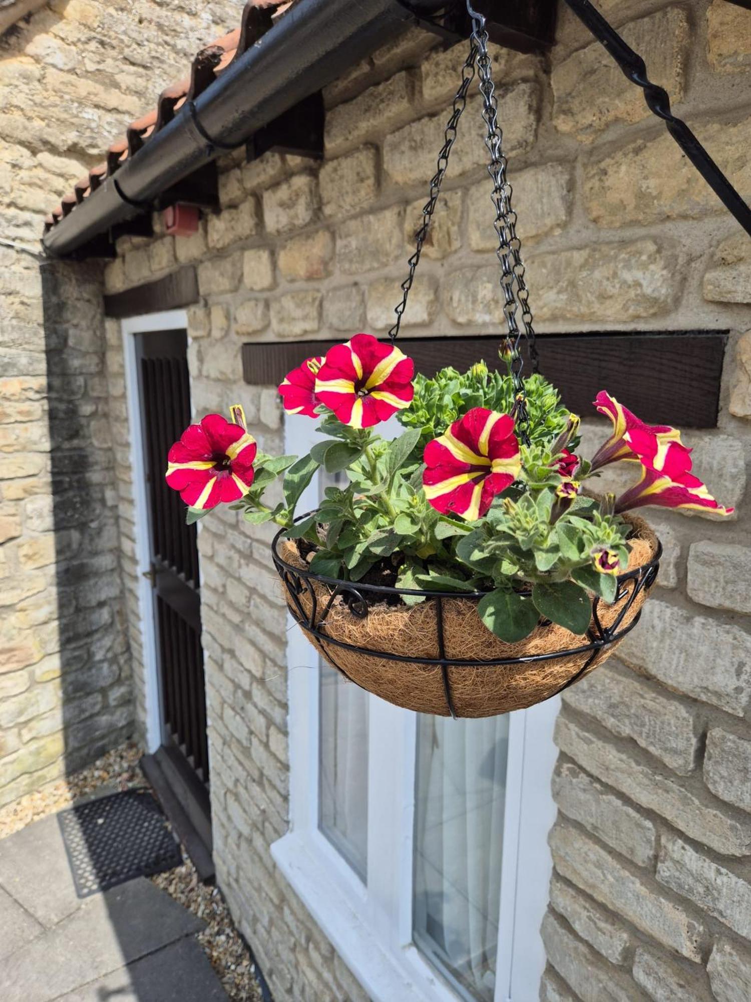The Ship Inn Oundle Exterior photo