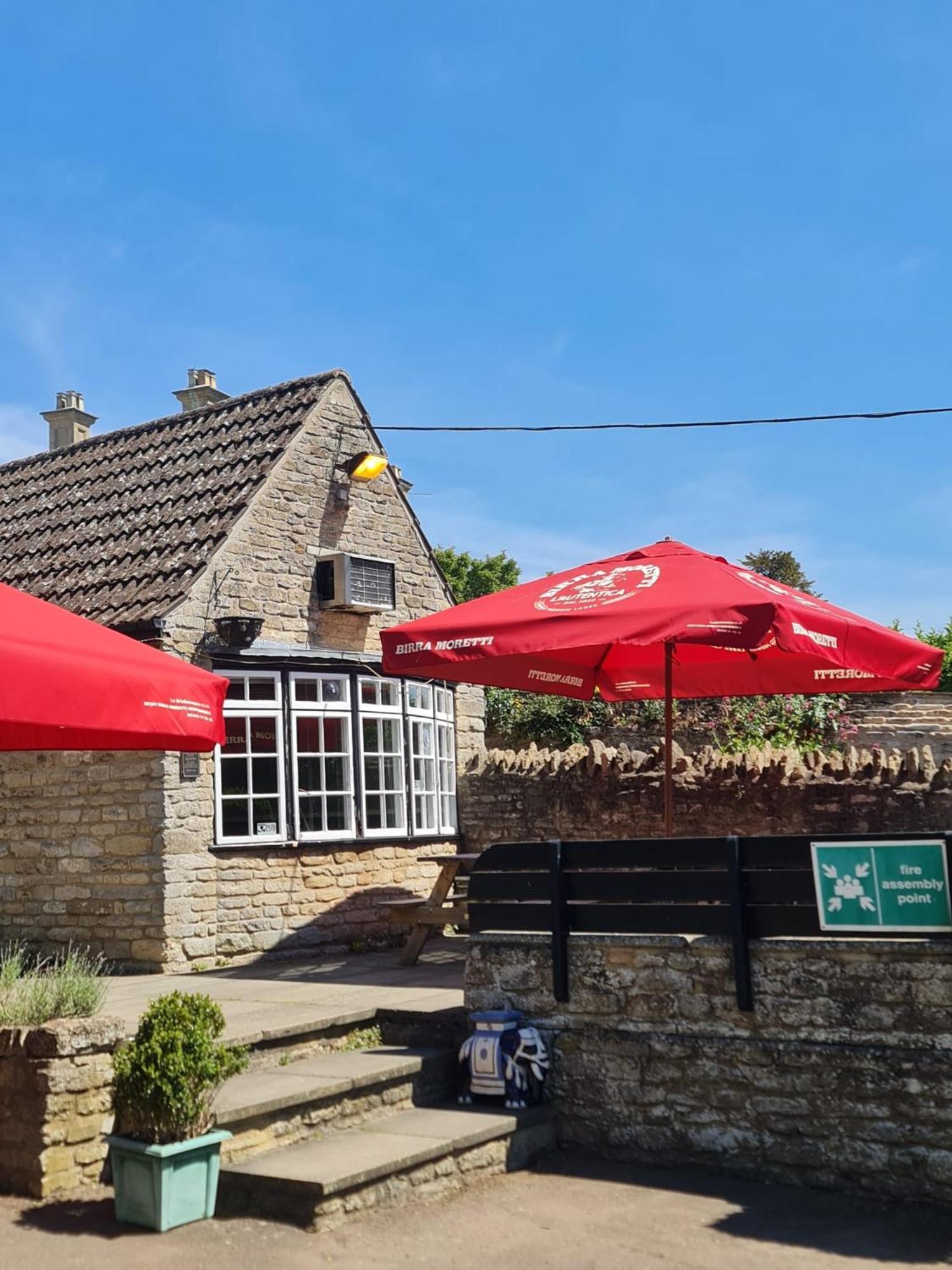 The Ship Inn Oundle Exterior photo